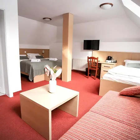Hotel Pino Alpino